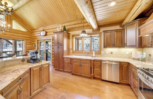 Westcliffe Cabin | 'Nonna's Cabin' Family Mtn Retreat in Westcliffe!