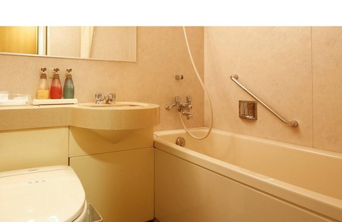 Ako House | Nonsmoking Twin room without meals A casual h / Ako Hyōgo
