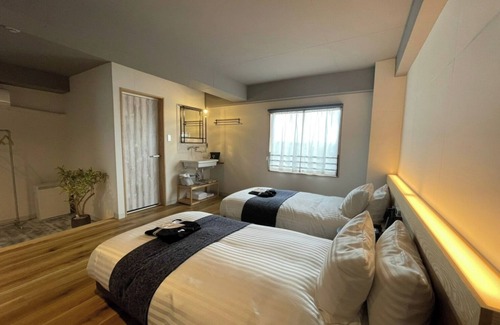 Fukuyama Hotel | NonsmokingdeTOUR Superior Twin Room with unit /Fukuyama Hiroshima