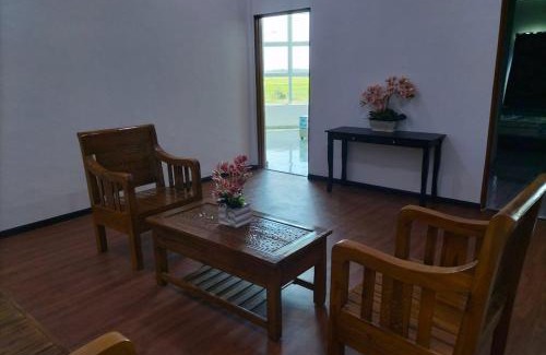 Kampung Seriap Apartment | Noorsyah Roomstay Kangar Jaya