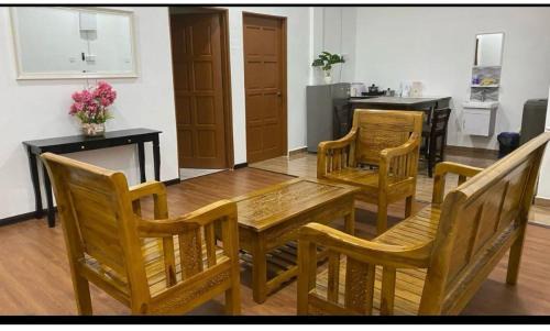 Kampung Seriap Apartment | Noorsyah Roomstay Kangar Jaya