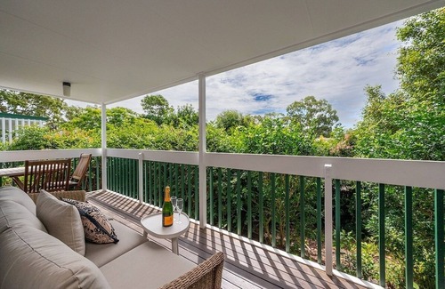 Noosa Heads Apartment | Noosa Hideaway 2BR – Little Cove, 200m to beach