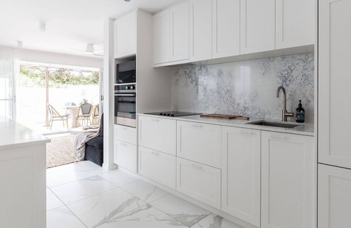 Noosa Heads Apartment | Noosa Parade Apartment - stylish privacy in paradise - private pool, location, beach