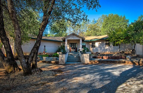 Redding House | Nor-Cal Country House. Adventures Await