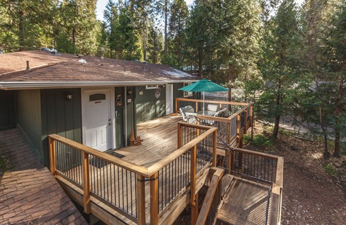 Mariposa House | Noras Yosemite Retreat II