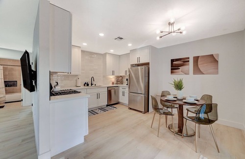 Spring Valley Condo | Nordic Grace FULLY Renovated 2 BD 2 BTH condo NEAR LV Strip - Free parking