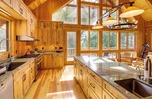 Arlee Cabin | Nordic Style Lodge w/Deck on 80 Acres in Arlee