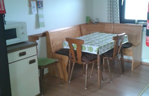 Nordseebad Burhave House | Nordseeferienhaus MÖWE Burhave - right on the dike! Pets welcome!