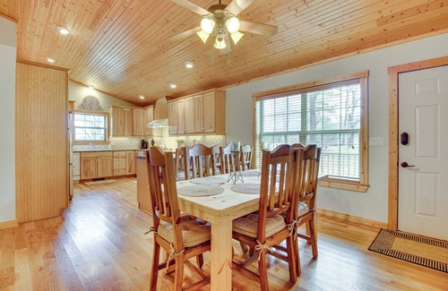 Elizabeth Cabin | Norfork Lake Access: Cabin w/Deck & Water View!