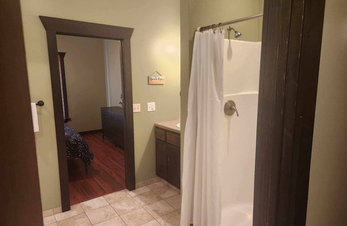 Calico Rock Cabin | Norfork Lake Cabin, 1 minute from Jordan Recreation Area and Jordan Marina