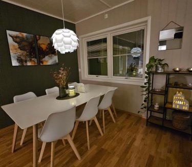 Tromso Apartment | Norhernlight Luxus home -5 min AirPort-free park