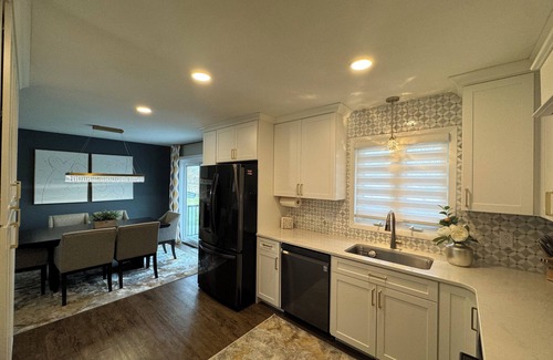 Dubuque House | Norland Getaway, great west end location, Hot Tub-Pet friendly, Arcade!
