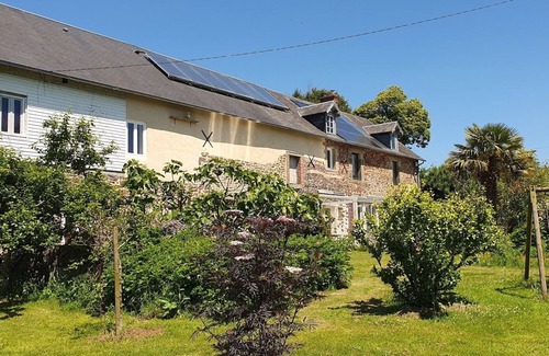 Ver Cottage | NORMANDIE: Bright, quiet vacation home with large garden and animals