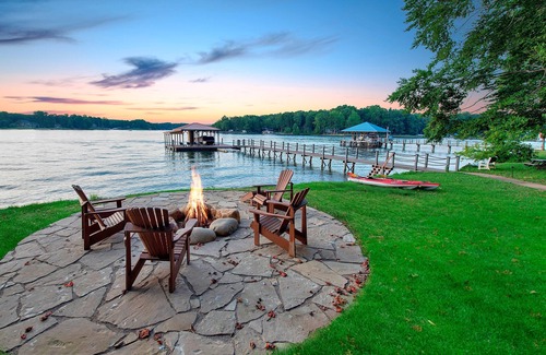 Mooresville House | Normandy Approach w/Optional Boat Rental