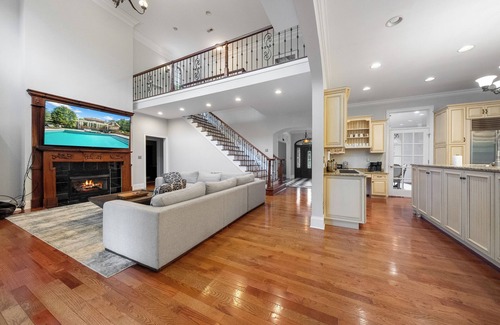 Caryville House | Norris Lake Manor-Exquisite Waterfront with *Private Dock *Pool *Hot tub *Game room