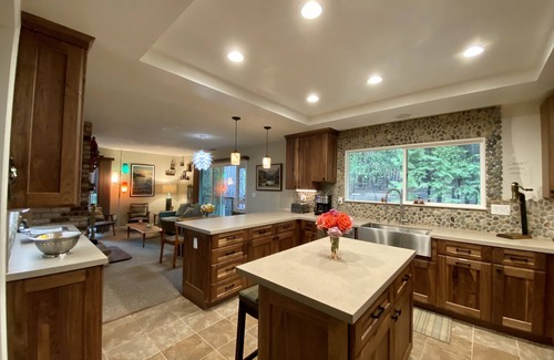 Twain Harte Cabin | NORSE HUS in Twain Harte: Large Multi-Family Mountain Home in the Sierra Mtns.