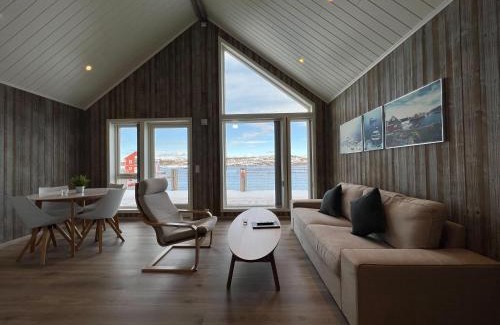 Brønnøy Resort | Norsk Havbrukssenter - Rorbuer