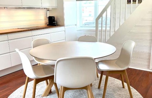 Stamsund House | NorSpan Lodge - Lofoten with Seaview