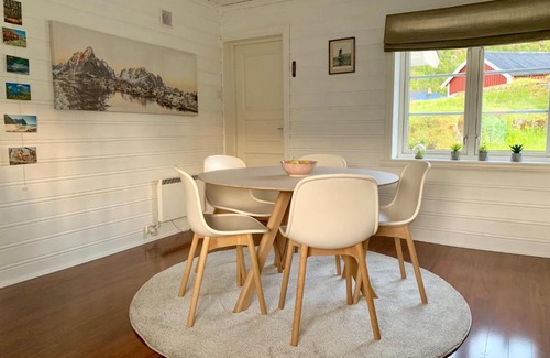 Stamsund House | NorSpan Lodge - Lofoten with Seaview