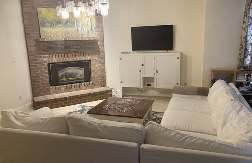 Orange Orchard House | North Boulder Gem
