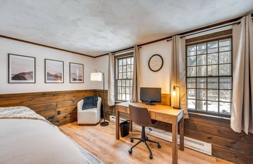 Birch Hill House | North Conway Retreat Near Saco River w/Fire Pit