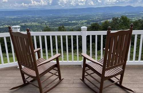 Maurertown Cabin | North Mountain Manor- Gorgeous views and privacy!