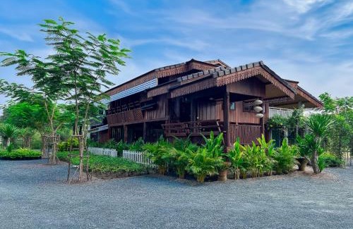 Mae Pong House | North Pine Forest Homestay บ้านไม้สนโฮมสเตย์