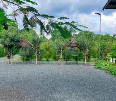 Mae Pong House | North Pine Forest Homestay บ้านไม้สนโฮมสเตย์