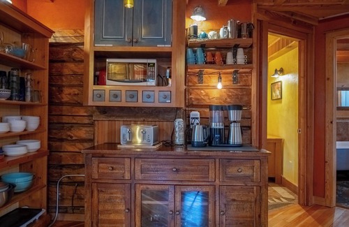 French River House | North Shore Timber Home! Minutes To Town! Acres of Privacy! HUNTERS INQUIRE!