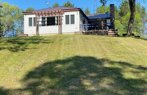 Wauksaukee Cottage | North Shores Cottage on Lake Noquebay