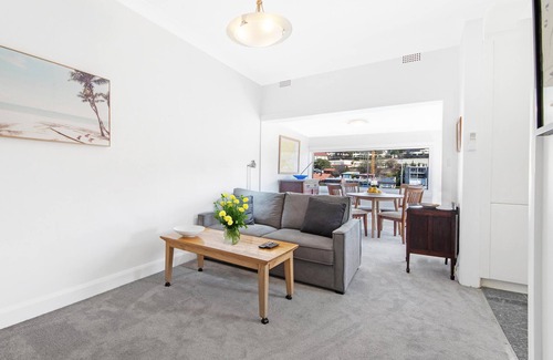 Kirribilli Apartment | North Sydney - HSNS1 - High Street - ChatGPT said: Harbourfront 1BR with Stunning Views Shared Garden in North Sydney