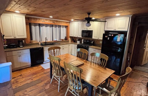 Lunenburg Cabin | NORTHEAST KINGDOM AT NEALPOND VT