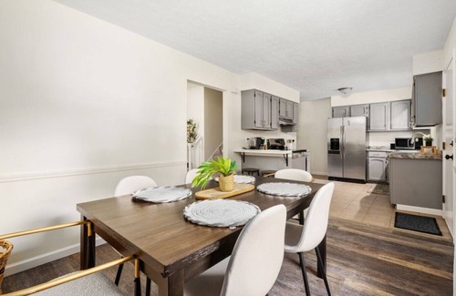 Northern Woods House | Northern Peak: Cozy and Welcoming 3BR, 1.5BA