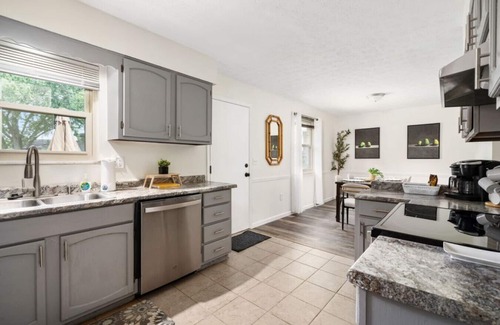 Northern Woods House | Northern Peak: Cozy and Welcoming 3BR, 1.5BA