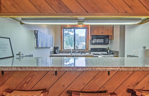 Truckee Condo | Northstar Resort Shuttle Access: Truckee Condo