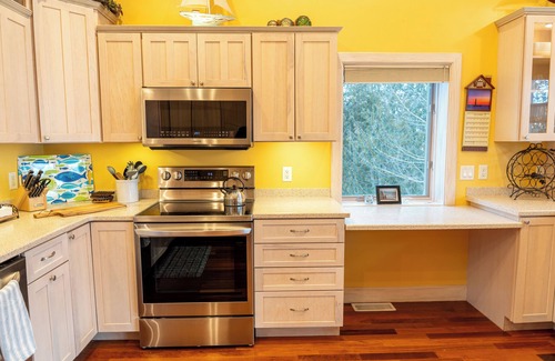 Manistique House | Northwoods Beach House: Splash into Summer – Sandy Beach & Perfect Swimming!