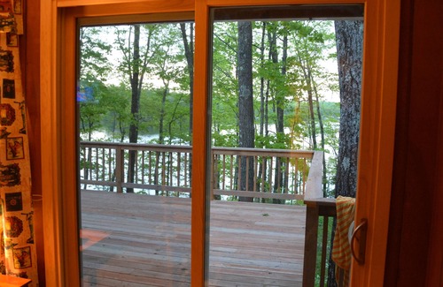 Hayward House | NORTHWOODS LAKEFRONT VACATION HOME, on beautiful Round Lake!