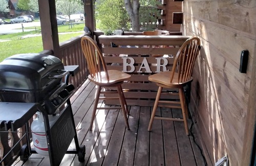 Warrens Cabin | Northwoods style, Cabin. Near Three Bears Resort, & miles of atv/utv trails.