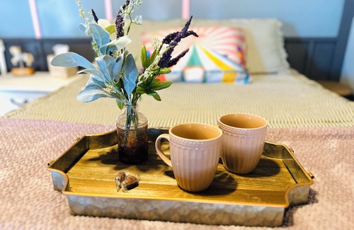 Canton Cabin | Nostalgic Fun in Canton, TX - Sleeps 5