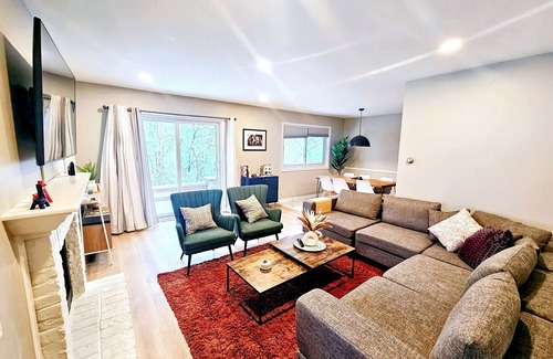 Naperville House | Nostalgic Naperville Escape 3Br, 1.5 Ba