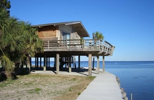 Crawfordville Cottage | Nothing Between You, the Gulf of Mexico and Amazing Sunrises!