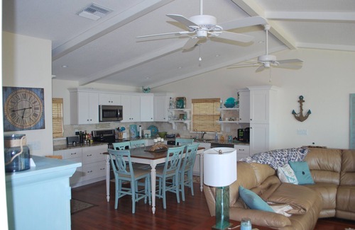 Lake Placid House | Nothing Quite Like This 'Peace Of Heaven On Earth'