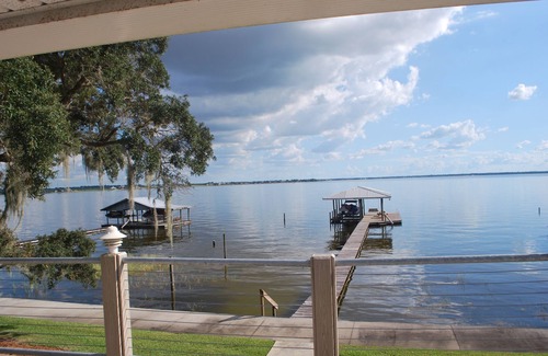 Lake Placid House | Nothing Quite Like This 'Peace Of Heaven On Earth'