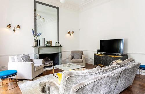 Pembridge Apartment | Notting Hill Charm Central 2-Bed Gem