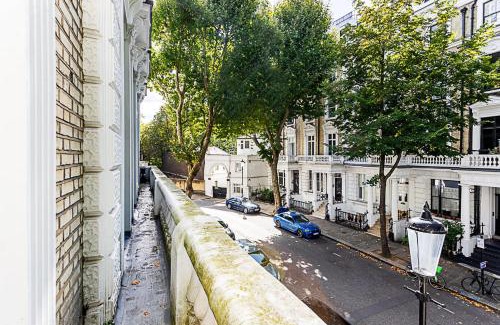 Pembridge Apartment | Notting Hill Charm Central 2-Bed Gem