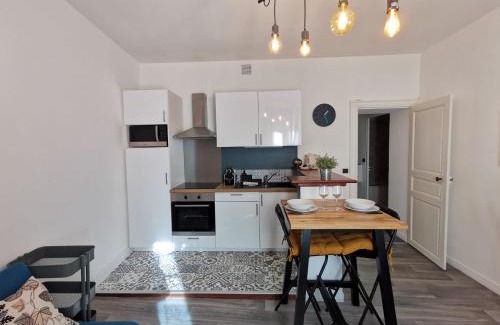 Talensac-Pont Morand Apartment | Nouveau - Sarrazin