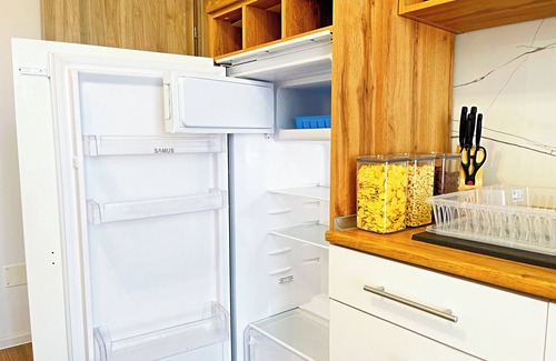 Chiajna Apartment | Nova Chic Studio WiFi, AC, Popcorn and Wine Free parking