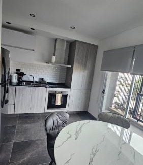 Villa Mercedes Apartment | Nova Suites , a estrenar con asador y cochera privada