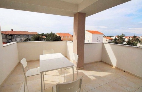 Zrce Apartment | Novalja, apartment electro with jacuzzi 4+2