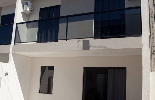 Foz do Iguacu House | Novo e Lindo Sobrado PET Friendly em Bairro Familiar Perto dos Pontos Turísticos